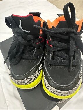 Kids Black and Orange Basketball Shoes with Neon Yellow Trim